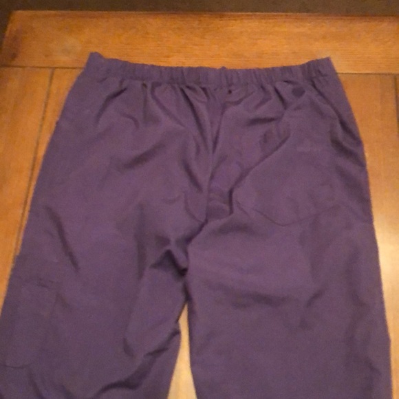 QQCherry purple scrub pants uniform medium - Picture 6 of 7